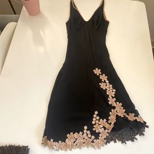 Beautiful Catherine Malandrino dress with embroidery.